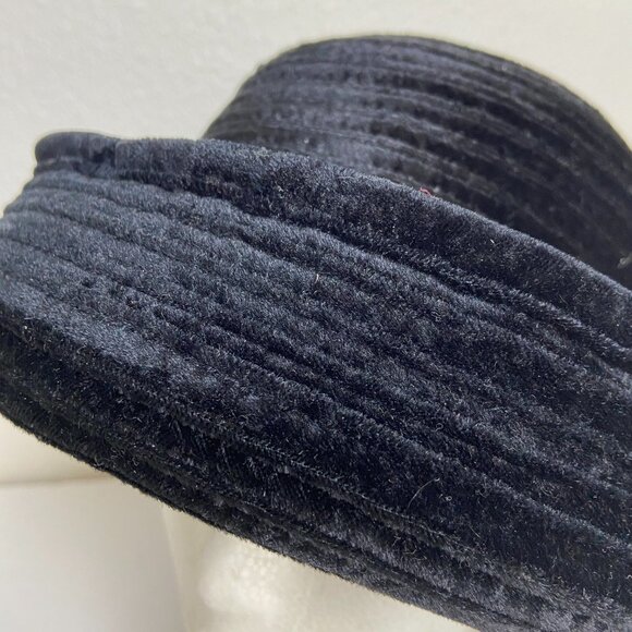 Vintage 1990's Black Hat with rolled brim. - Picture 2 of 5